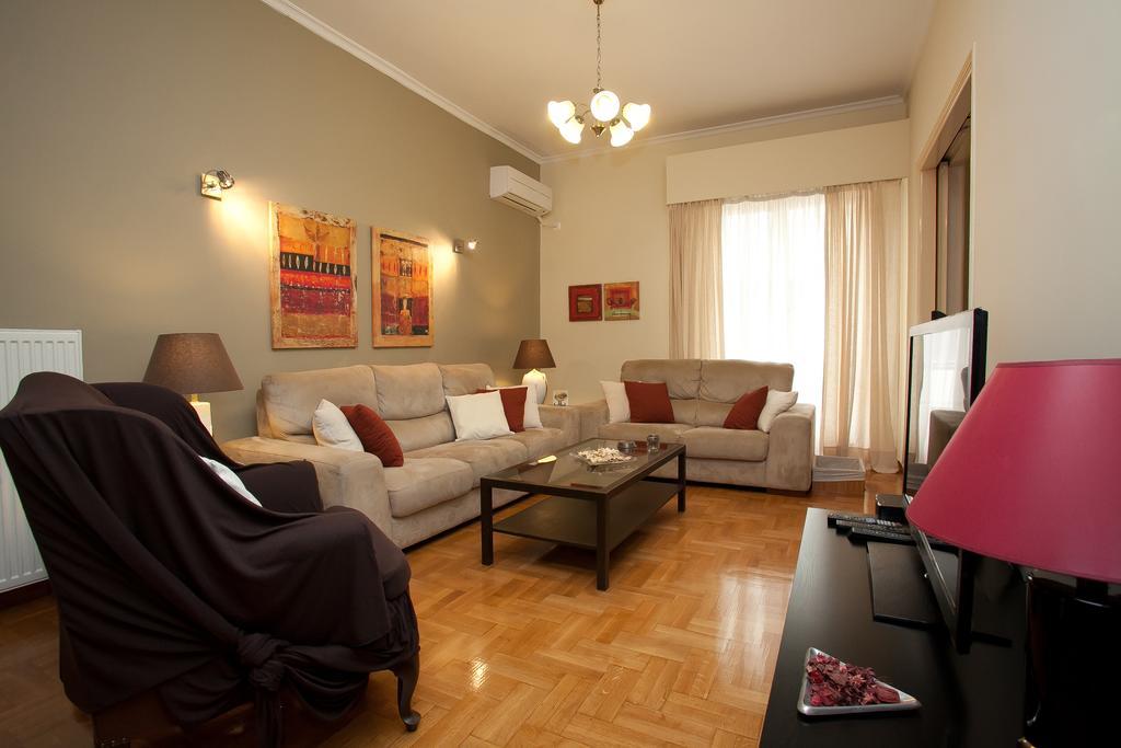 Pedion Areos Park 1&2 Center 1&2 Apartment Athena Bagian luar foto